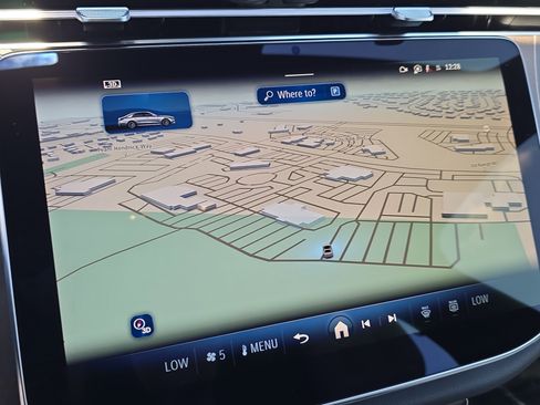 New 2026 Mercedes-Benz E 350 4MATIC Sedan image 21