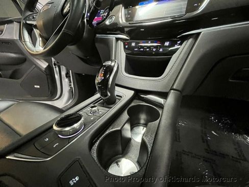 Used 2024 Cadillac XT6 Sport w/ LPO, ONYX Package image 34