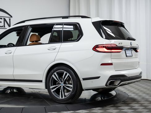 Certified 2024 BMW X7 xDrive40i w/ M Sport Package image 30