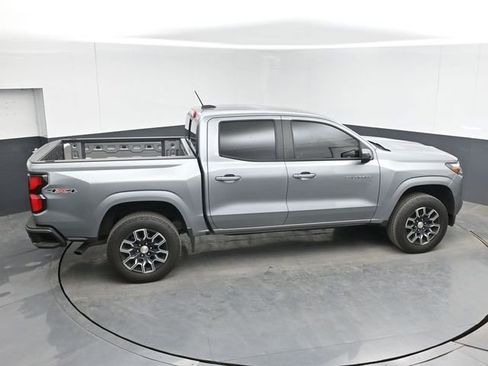 Used 2024 Chevrolet Colorado LT w/ LT Convenience Package III AWD/4WD image 38