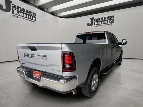 New 2026 RAM 2500 Big Horn AWD/4WD image 3