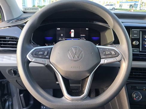 Used 2022 Volkswagen Taos S FWD image 17