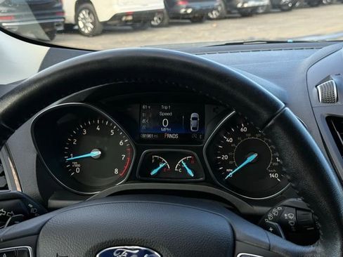 Used 2017 Ford Escape Titanium image 8