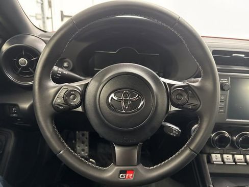 Used 2023 Toyota GR86 Premium image 22