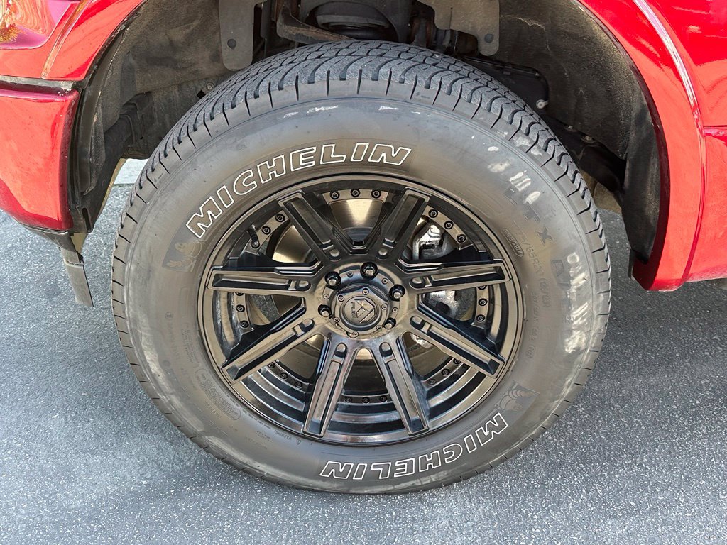 Used 2018 Ford F150 Lariat w/ Equipment Group 502A Luxury AWD/4WD image 16