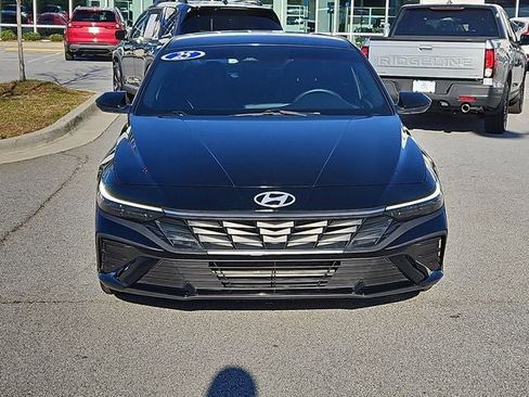 Used 2025 Hyundai Elantra Sport image 3