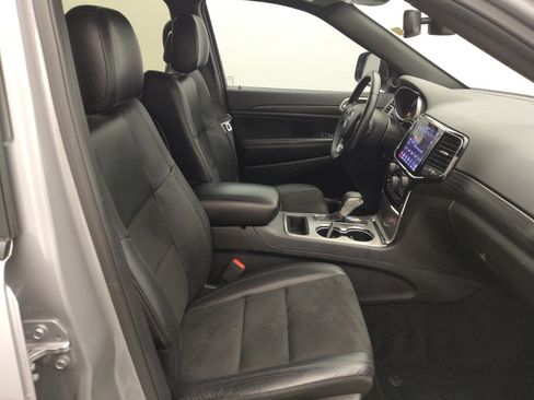 Used 2019 Jeep Grand Cherokee Altitude RWD image 21
