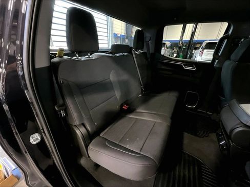 Used 2023 Chevrolet Silverado 1500 LT AWD/4WD image 16