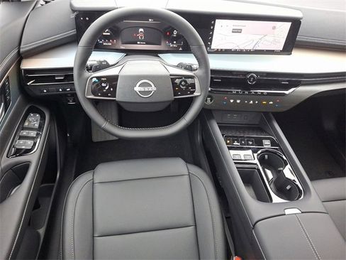 New 2025 Nissan Murano SL image 2