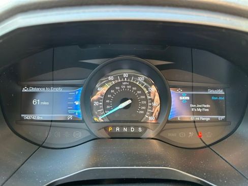 Certified 2023 Ford Edge SEL w/ Convenience Package AWD/4WD image 2