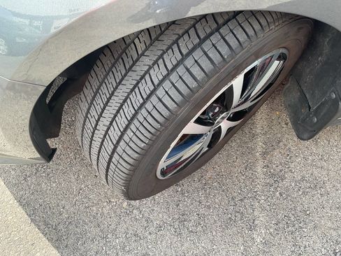 Used 2017 Volkswagen Jetta SE image 21