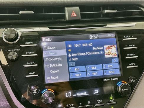 Used 2019 Toyota Camry SE w/ Audio Package FWD image 21