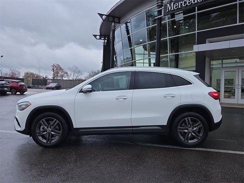 Certified 2026 Mercedes-Benz GLA 250 4MATIC image 2