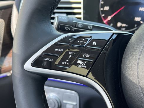 New 2026 Mercedes-Benz GLS 450 4MATIC image 38
