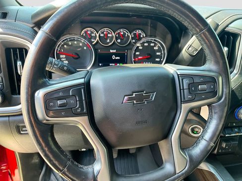 Used 2021 Chevrolet Silverado 1500 LT Trail Boss w/ Convenience Package II AWD/4WD image 11