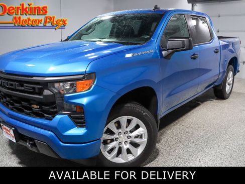 Used 2024 Chevrolet Silverado 1500 Custom AWD/4WD image 1