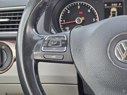 Used 2013 Volkswagen Passat TDI SEL Premium image 27