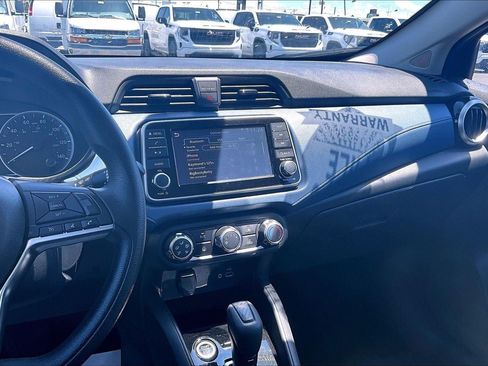 Used 2025 Nissan Versa SV FWD image 5