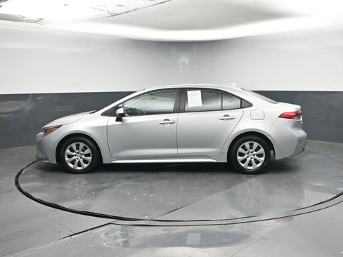 Used 2024 Toyota Corolla LE image 2