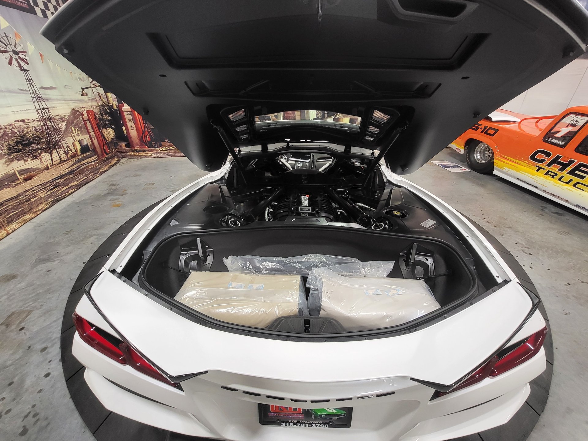 Used 2023 Chevrolet Corvette Z06 RWD image 11