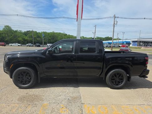 New 2026 Nissan Frontier SV AWD/4WD image 9