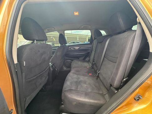 Used 2014 Nissan Rogue S image 8