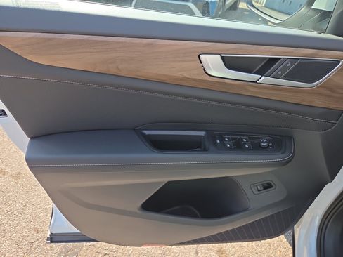 New 2026 Volkswagen Atlas SE image 5