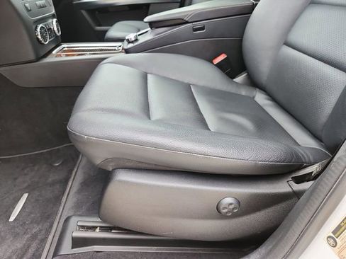 Used 2013 Mercedes-Benz GLK 350 2WD image 26