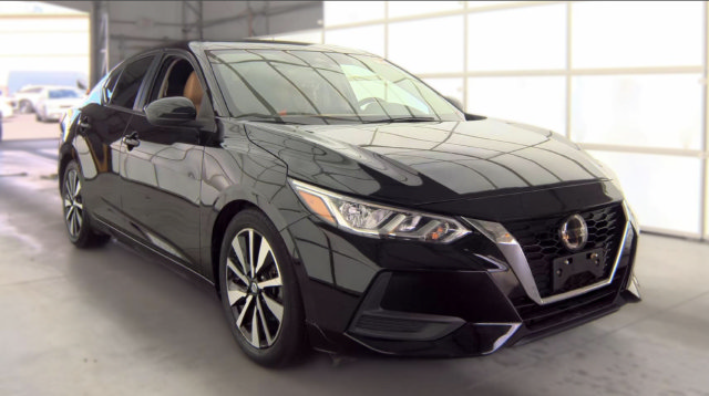 Used 2023 Nissan Sentra SV w/ SV Premium Package FWD image 4