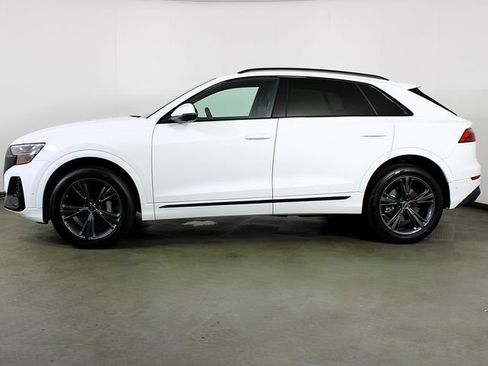 Used 2026 Audi Q8 Premium AWD/4WD image 2