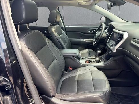 Used 2017 GMC Acadia SLT w/ LPO, Cargo Package AWD/4WD image 15
