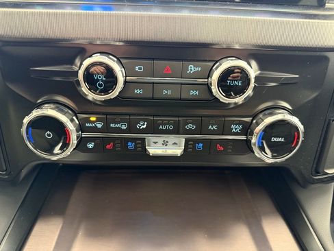 New 2026 Ford F450 Platinum w/ FX4 Off-Road Package image 43