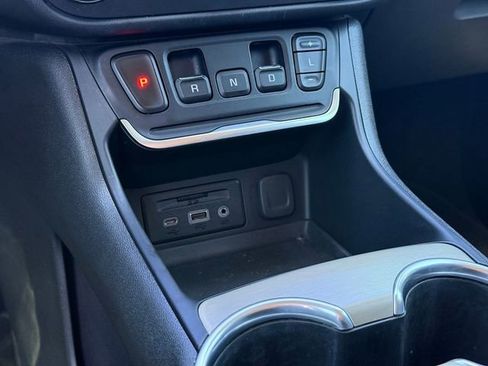 Used 2020 GMC Terrain Denali w/ Denali Premium Package AWD/4WD image 10