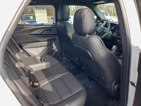 Used 2024 Chevrolet TrailBlazer RS w/ Convenience Package image 28