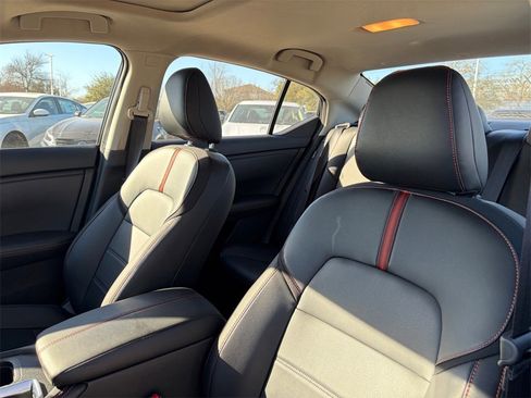 Certified 2025 Nissan Sentra SR w/ SR Premium Package image 10