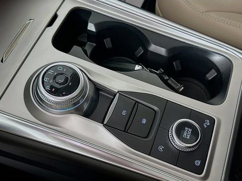 Certified 2023 Ford Explorer Limited w/ Limited Technology Package AWD/4WD image 23