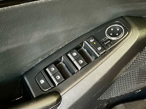 Used 2024 Kia Seltos SX w/ SX Sunroof Package AWD/4WD image 18