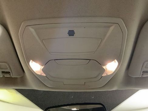 Used 2018 Ford Escape SE image 22