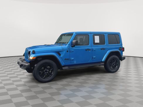 Used 2022 Jeep Wrangler Unlimited Sahara AWD/4WD image 5