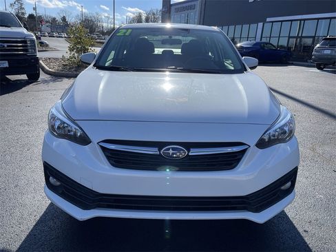 Used 2021 Subaru Impreza Premium image 2