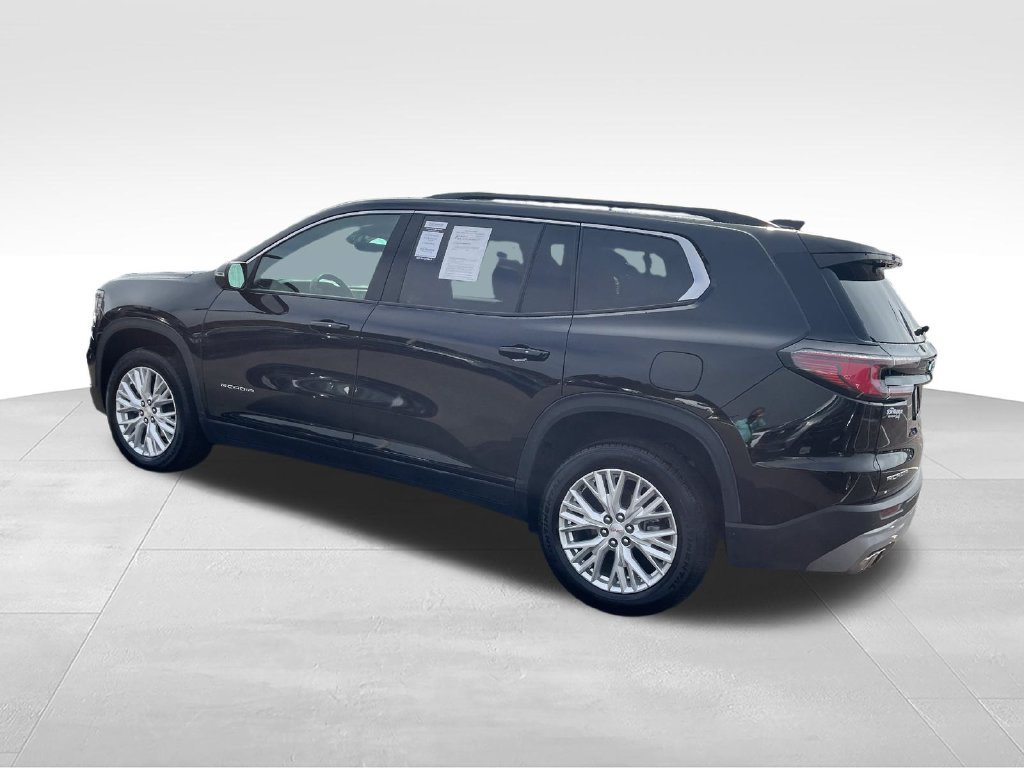 Used 2026 GMC Acadia Elevation w/ Elevation Premium Package FWD image 3