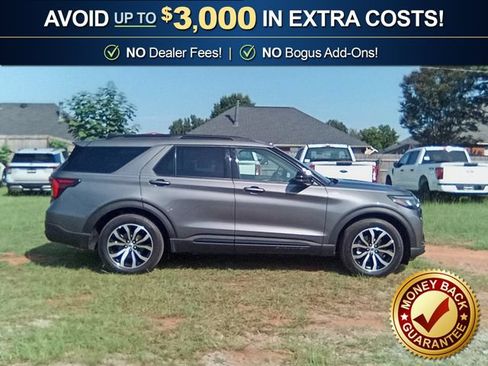 Certified 2025 Ford Explorer ST-Line w/ Premium Package RWD image 8
