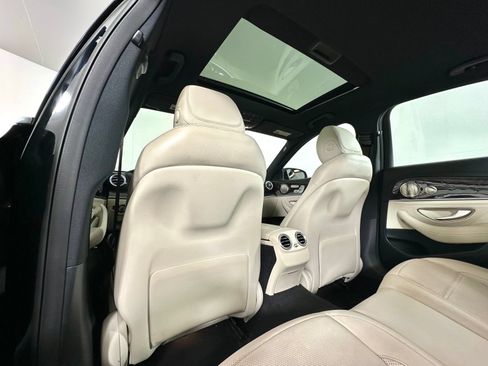Used 2022 Mercedes-Benz E 53 AMG 4MATIC Sedan image 19