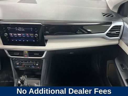 Used 2025 Volkswagen Taos SE AWD/4WD image 20