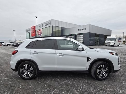 Used 2022 Mitsubishi Outlander Sport GT image 13