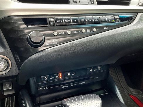 Used 2019 Lexus ES 350 F Sport image 15