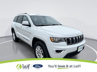 Used 2019 Jeep Grand Cherokee Laredo video 1