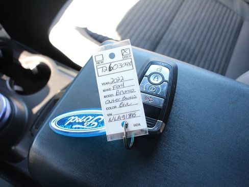 Used 2022 Ford Bronco Outer Banks w/ Sasquatch Package image 17