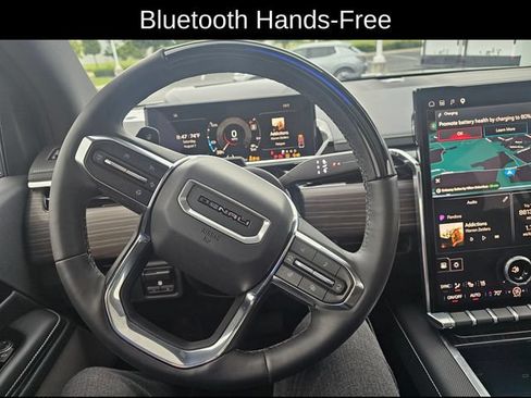 Used 2025 GMC Sierra EV Denali AWD/4WD image 15