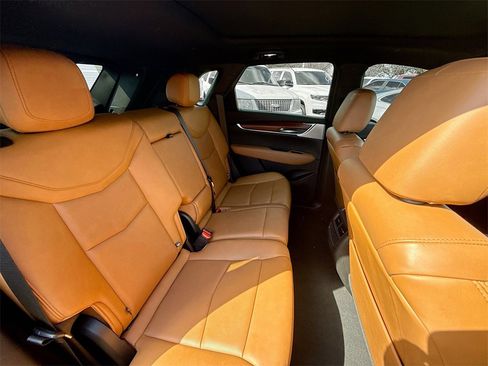 Used 2022 Cadillac XT5 Premium Luxury image 31